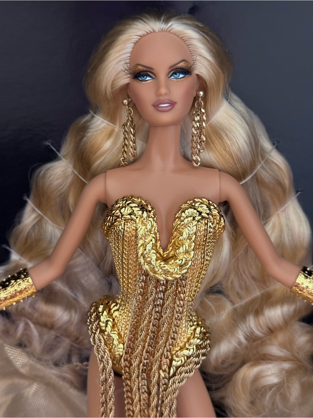 Barbie The Blonds Blond Gold Gold Label NRFB Collector Doll - Picture 13 of 13